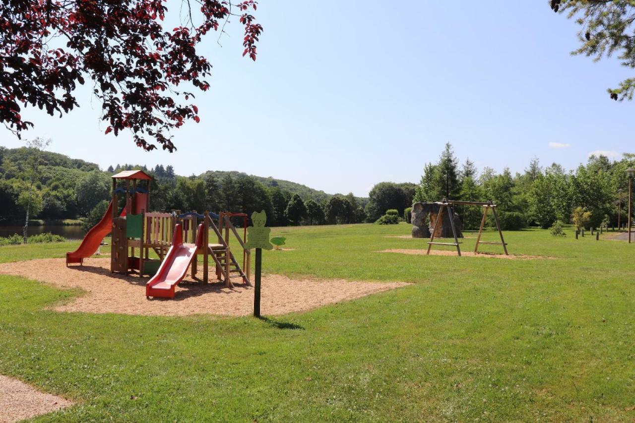Camping De Ladignac Le Long Bel Air 外观 照片