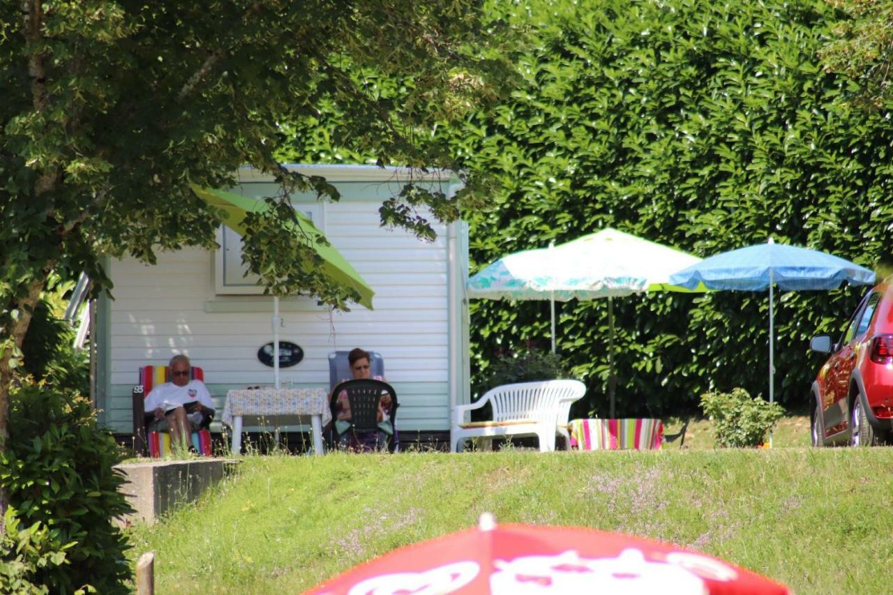 Camping De Ladignac Le Long Bel Air 外观 照片